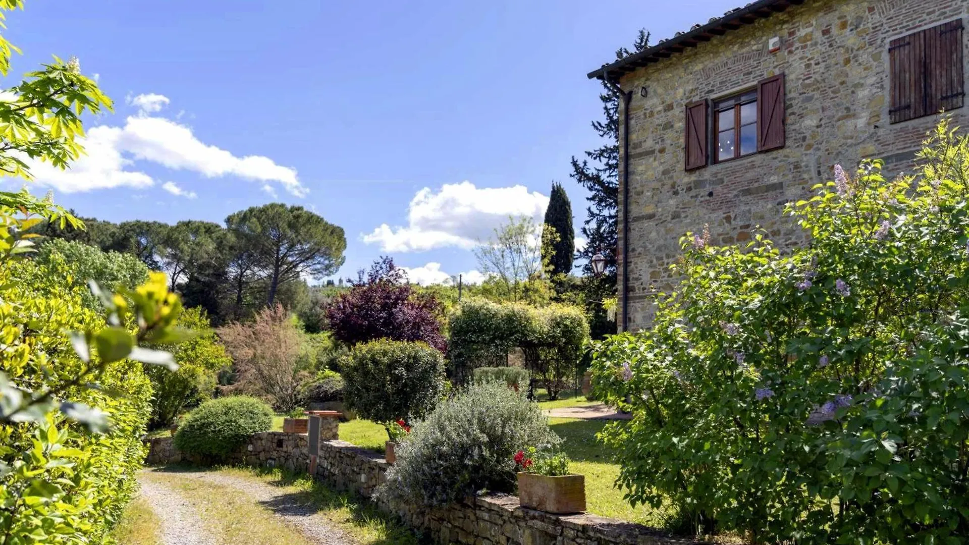 Il Glicine Dependance Sul Lago Pozzolatico 0*,  Italy